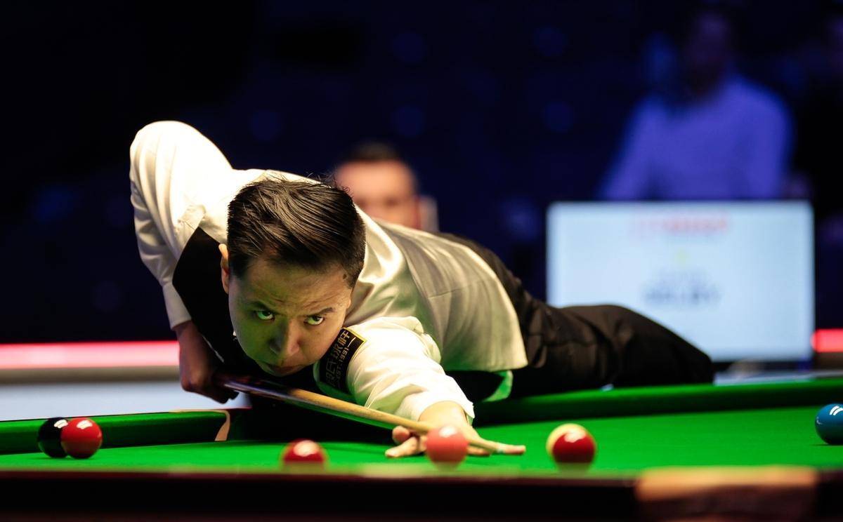 一名防守球 一名防守球